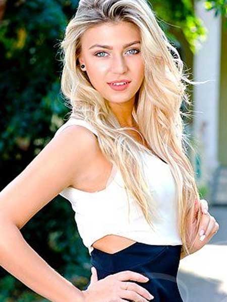 Escorts Service in Dwarka Hotels