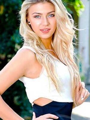 Escorts Service in Aerocity 5 Star Hotels – Premium Incall & Outcall Options