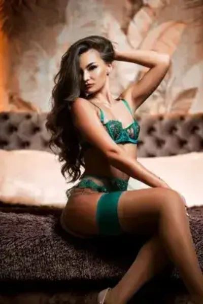Elite Russian Escorts Service in Vasant Kunj & Aerocity Hotels